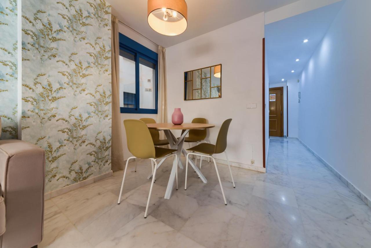 Holidays2Malaga Ayala 450 Mts From Beach & Terrace Dış mekan fotoğraf