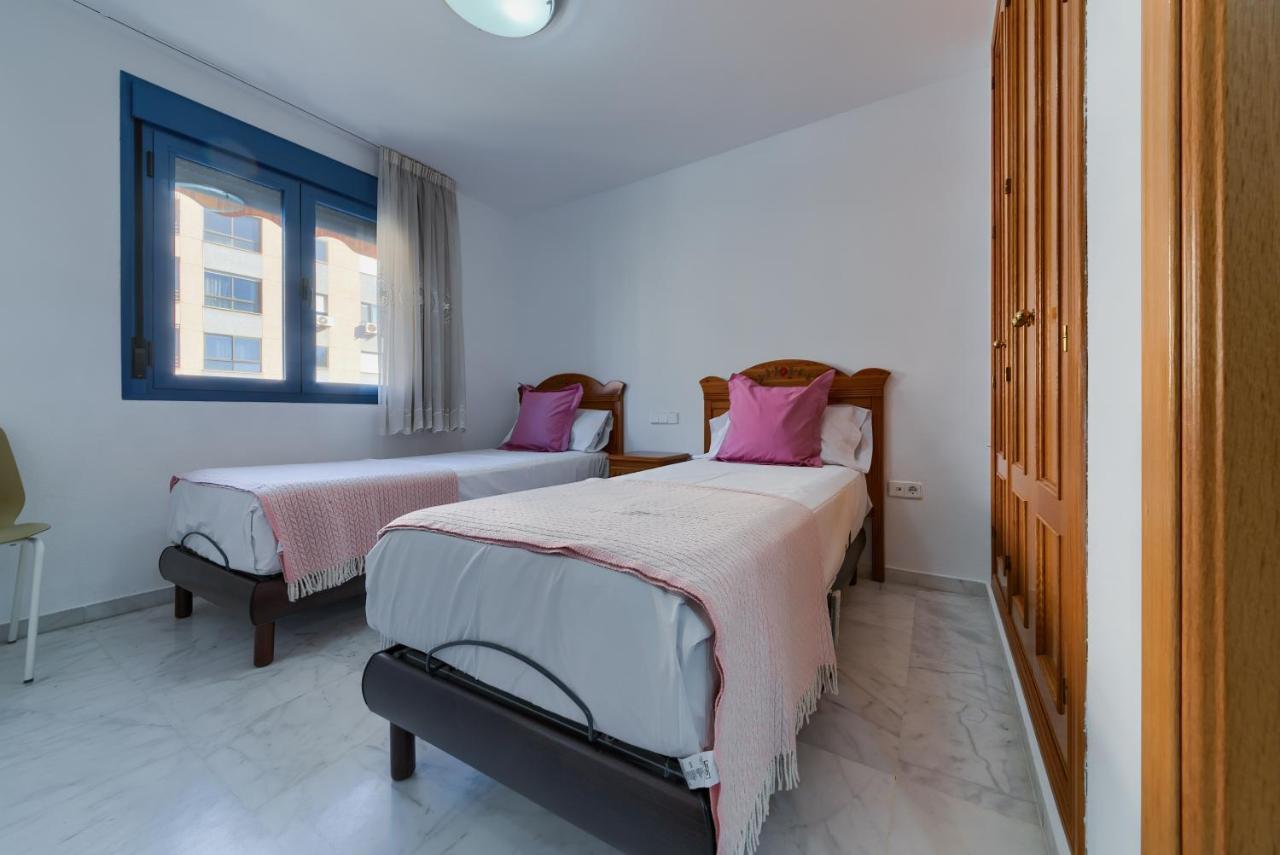 Holidays2Malaga Ayala 450 Mts From Beach & Terrace Dış mekan fotoğraf