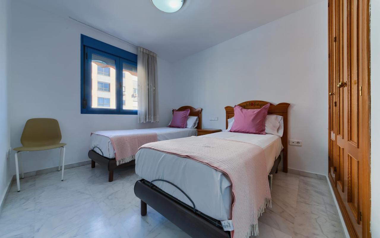 Holidays2Malaga Ayala 450 Mts From Beach & Terrace Dış mekan fotoğraf